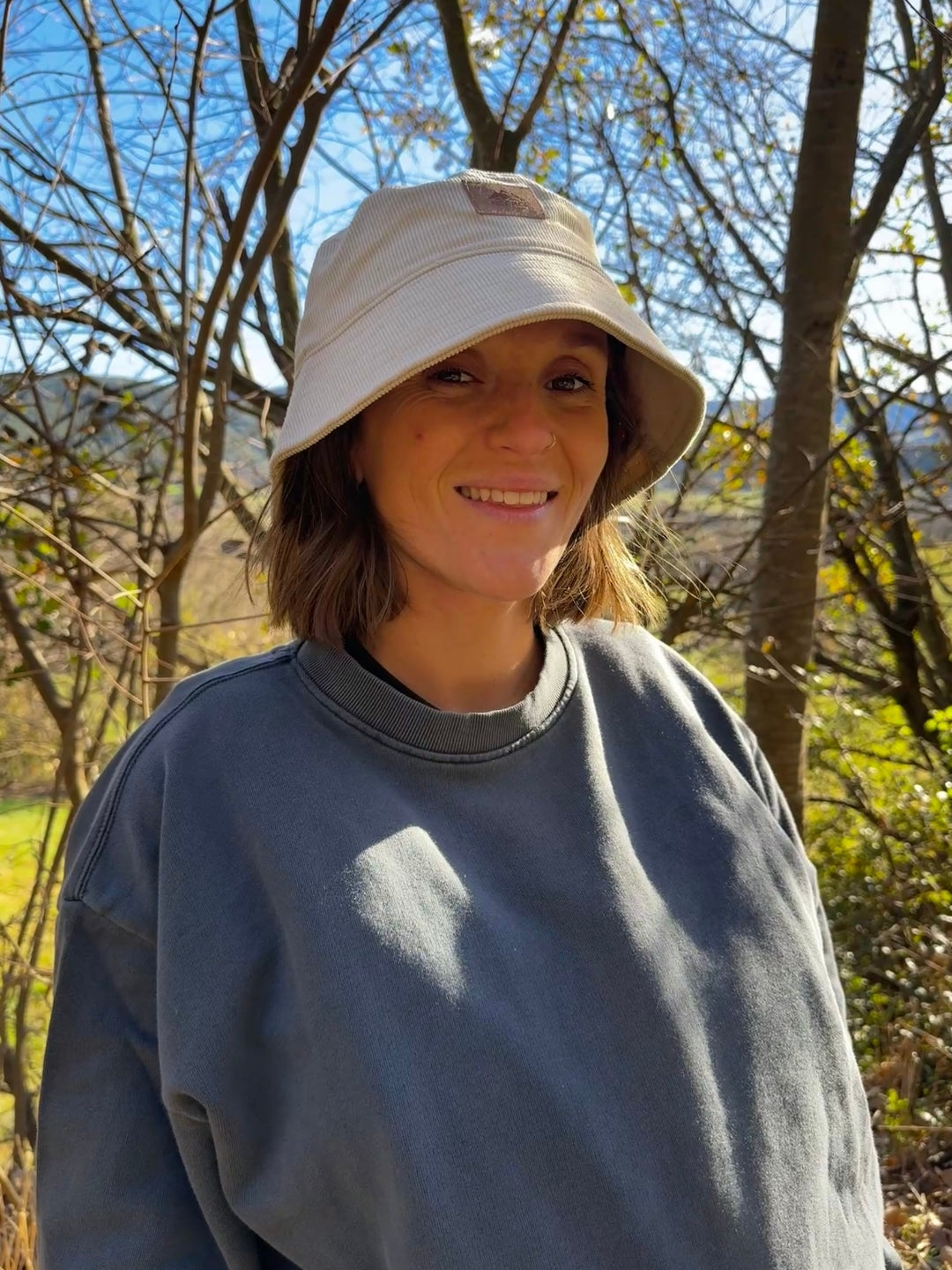 Sombrero bucket pana algodón orgánico beige