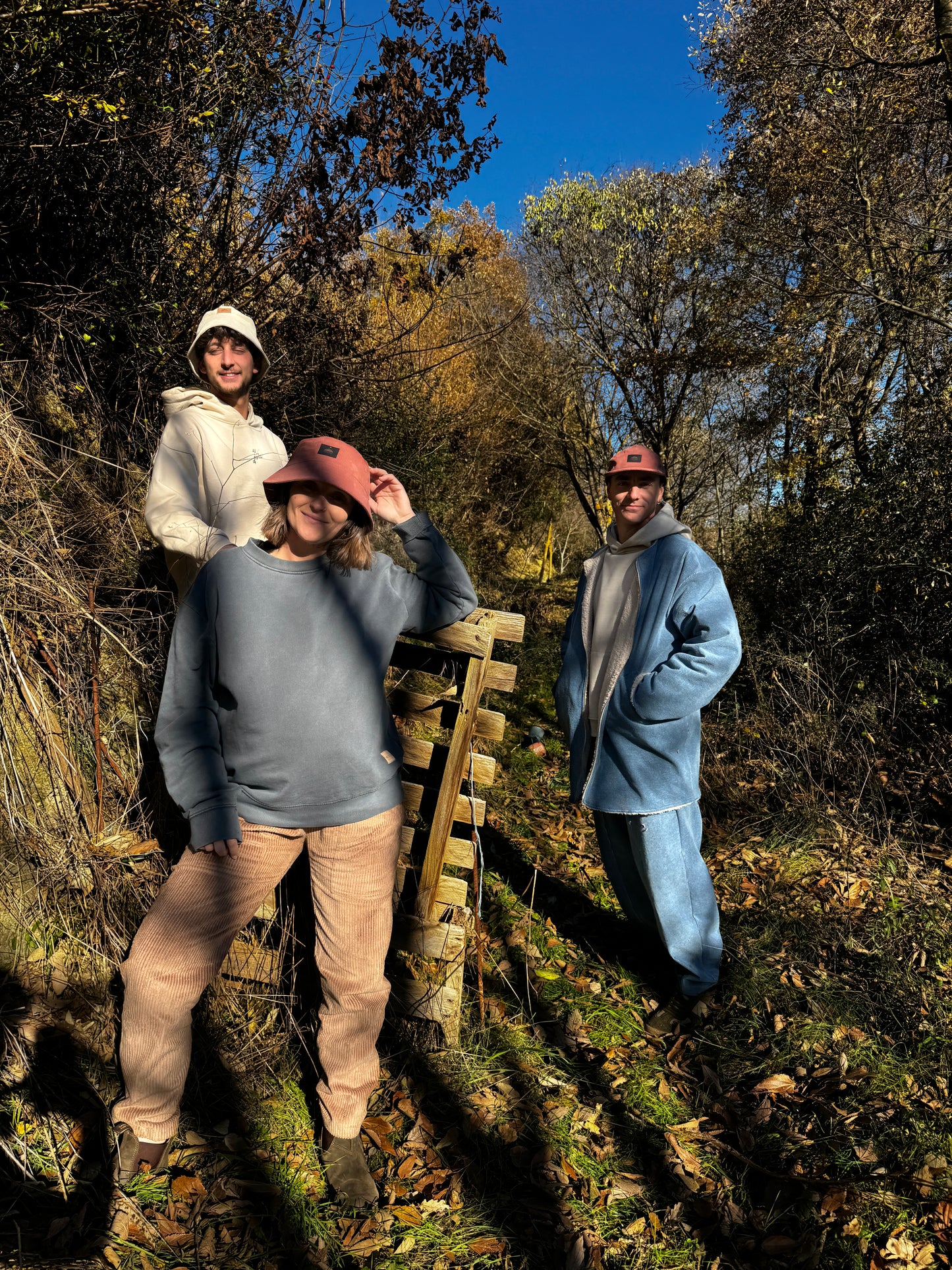 Sombrero bucket pana algodón orgánico salmón