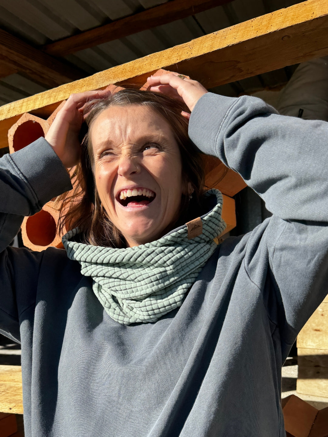 Balaclava reversible cruzada polar cuadros turquesa - gris antracita