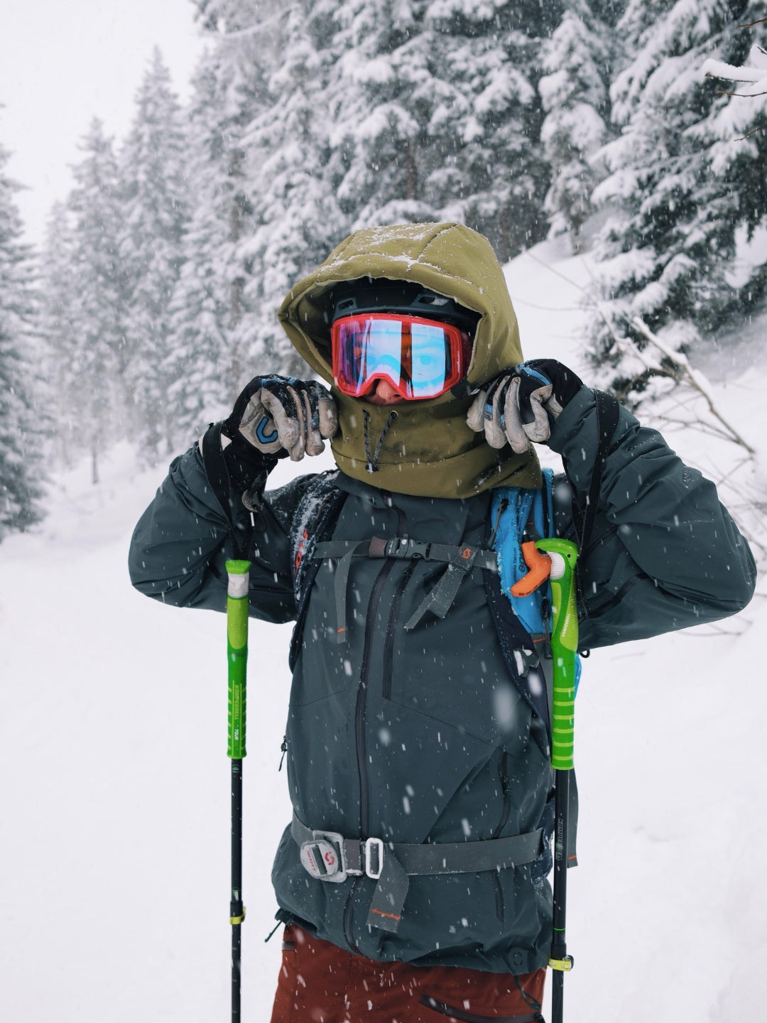 Balaclava Impermeable con tensor Verde Pistacho