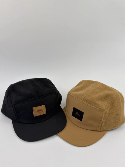 Comparativa de colores: Gorra polar camel; Gorra polar negra